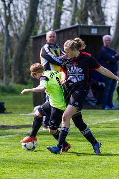 Bild 360 - Frauen SV Frisia 03 Risum Lindholm - Heider SV : Ergebnis: 8:0